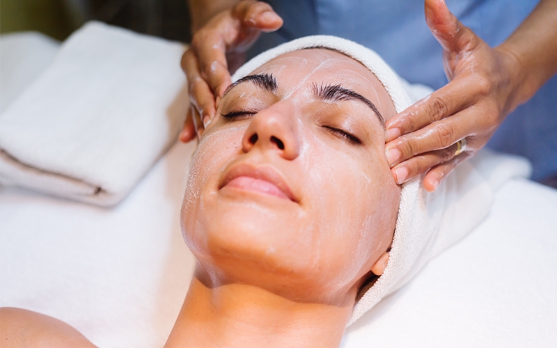 Peeling Çeşitleri Nelerdir,&nbsp;Konya cilt bakımı, Peeling hizmetleri Konya, En iyi peeling merkezleri Konya, Konya'da profesyonel cilt yenileme, Kimyasal peeling Konya, Doğal peeling yöntemleri Konya, Konya'da yüz peeling uzmanları, Cilt tedavisi Konya, Konya'da güzellik ve cilt bakımı, Mikrodermabrazyon Konya, Konya'da dermatoloji klinikleri, Yüz gençleştirme Konya, Konya cilt yenileme teknikleri, Cilt pürüzsüzleştirme Konya, Konya'da medikal estetik hizmetleri, Cilt sağlığı uzmanları Konya, Cilt lekeleri tedavisi Konya, Konya güzellik merkezleri, Cilt gençleştirme fiyatları Konya, Konya'da estetik cilt bakımı,